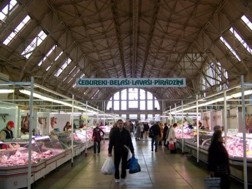 Grossmarkt in Riga (100_1067.JPG) wird geladen. Eindrucksvolle Fotos aus Lettland erwarten Sie.